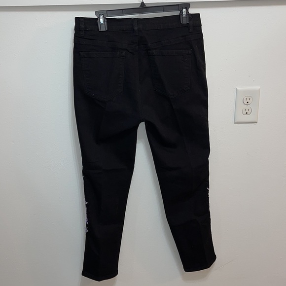 DG2 by Diane Gilman Black Classic Stretch Embroidered Stripe Skinny Jean Size 12 - Picture 6 of 13